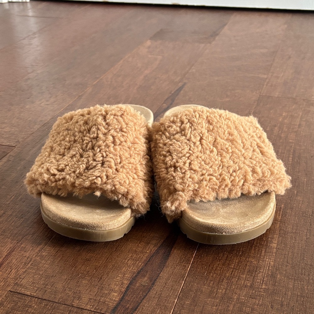 Stars Above teddy slippers - Picture 2 of 5